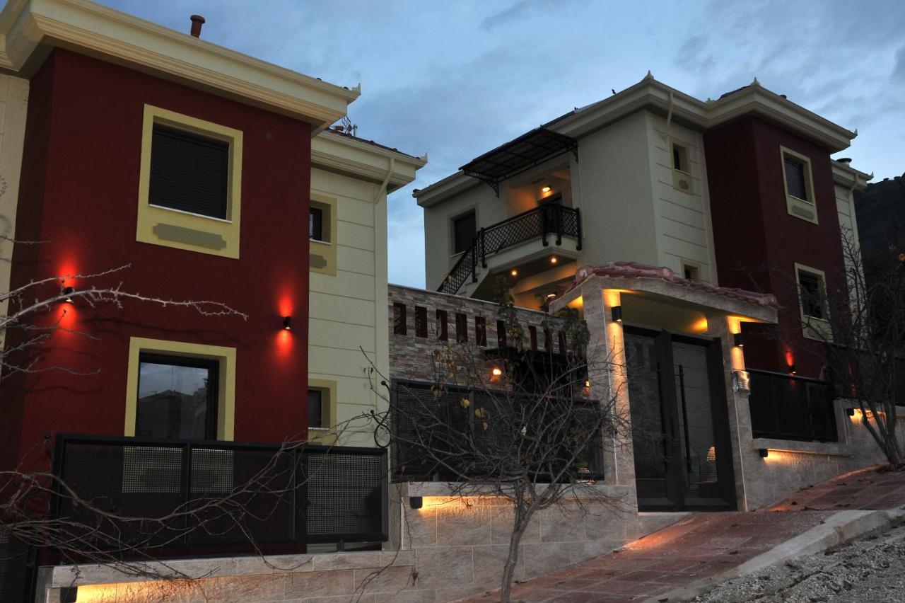 Dominique Meteora House *